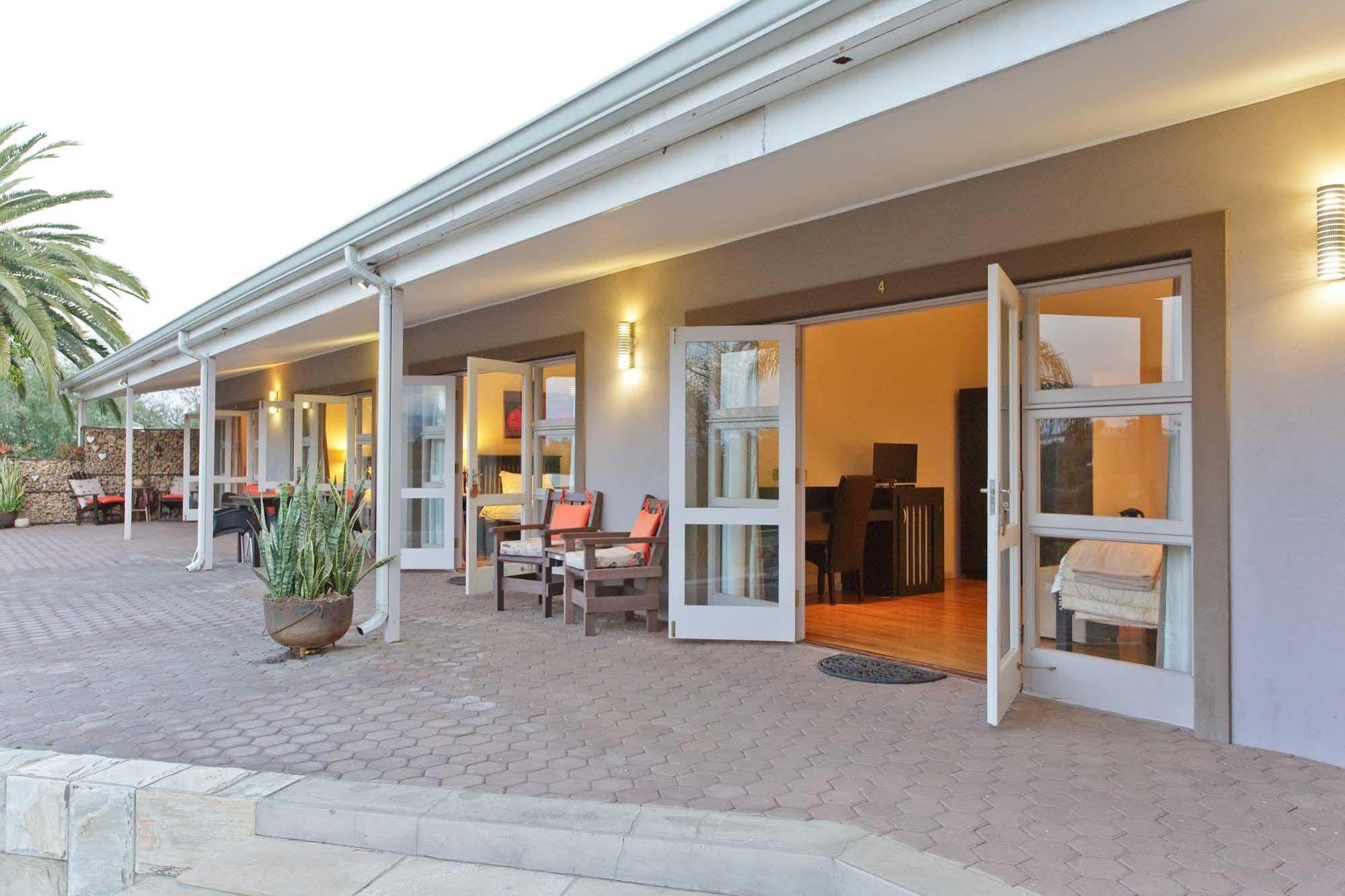 Aloe Manor Hotel Oudtshoorn Exterior photo